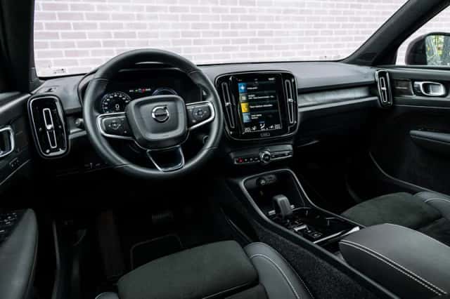 Volvo XC40 (2022) thumbnail 12