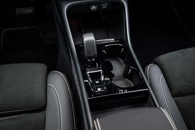 Volvo XC40 (2022) thumbnail 14