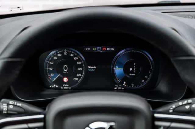 Volvo XC40 (2022) thumbnail 15