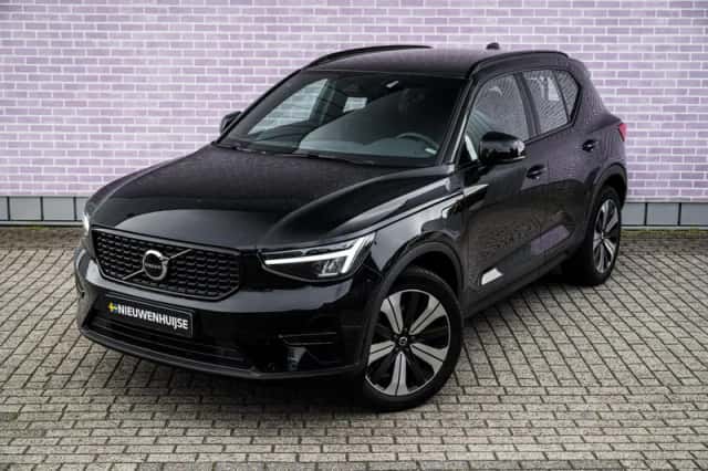 Volvo XC40 (2022) thumbnail 16