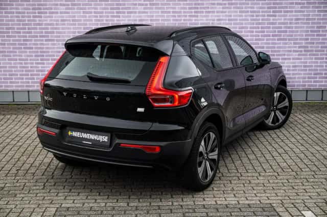 Volvo XC40 (2022) thumbnail 17