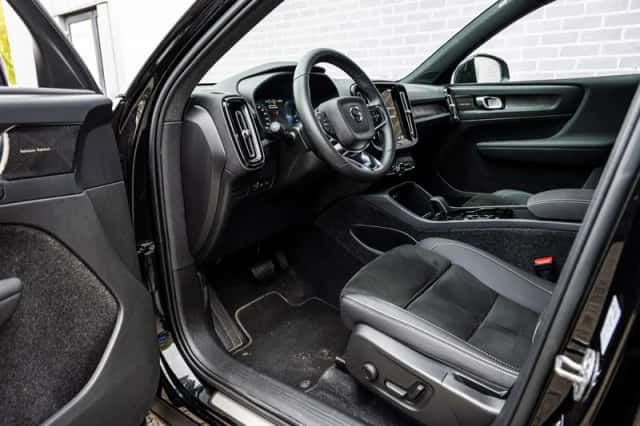 Volvo XC40 (2022) thumbnail 18