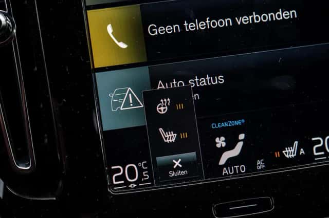 Volvo XC40 (2022) thumbnail 24
