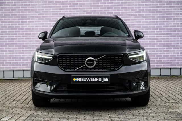 Volvo XC40 (2022) thumbnail 10