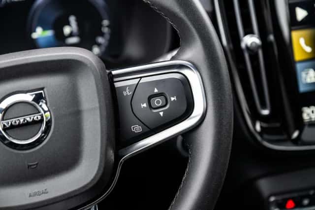 Volvo XC40 (2022) thumbnail 25