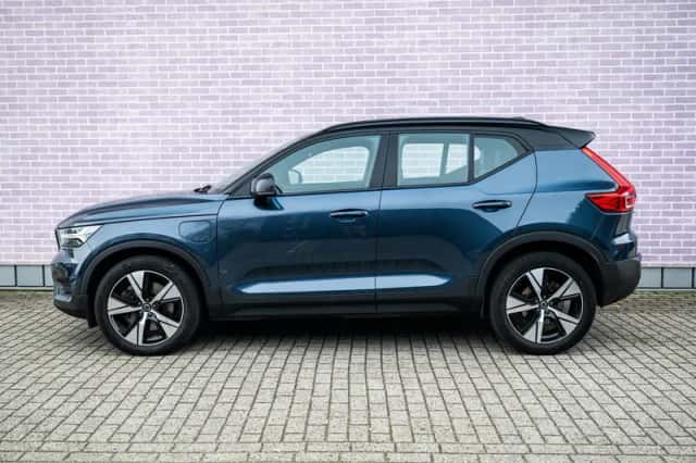 Volvo XC40 (2022) thumbnail 4