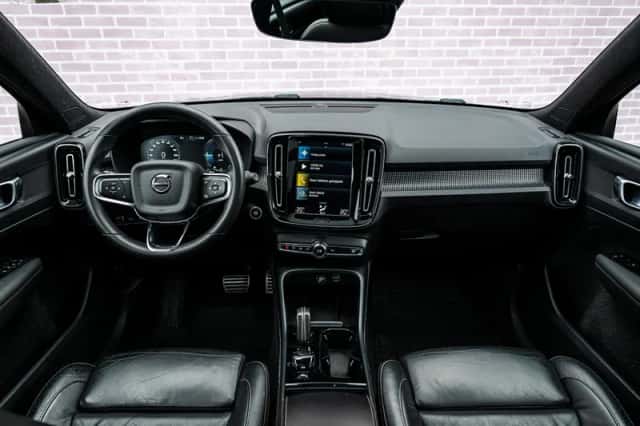 Volvo XC40 (2022) thumbnail 5