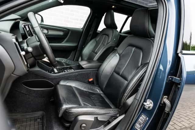 Volvo XC40 (2022) thumbnail 6
