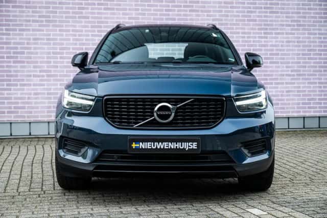 Volvo XC40 (2022) thumbnail 8