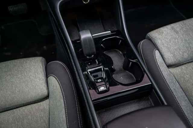 Volvo XC40 (2023) thumbnail 14