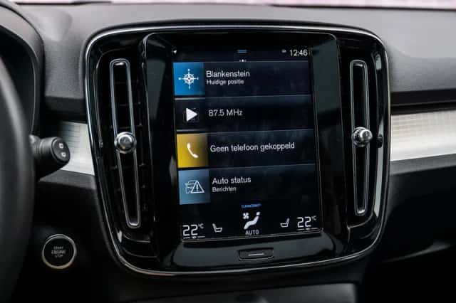 Volvo XC40 (2023) thumbnail 19