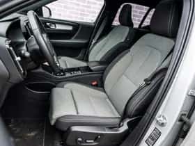 Volvo XC40 thumbnail 6