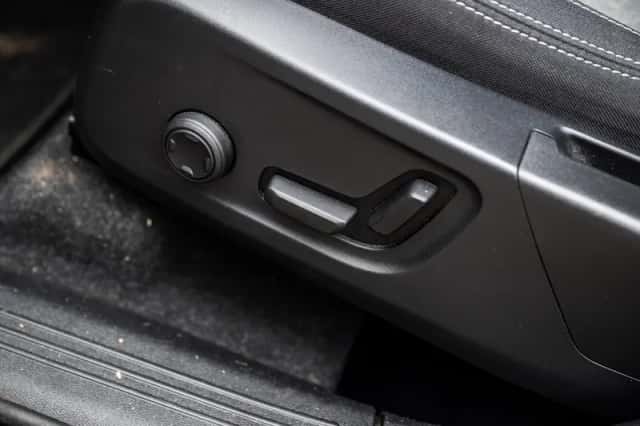 Volvo XC40 (2023) thumbnail 7