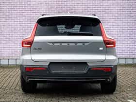 Volvo XC40 thumbnail 10
