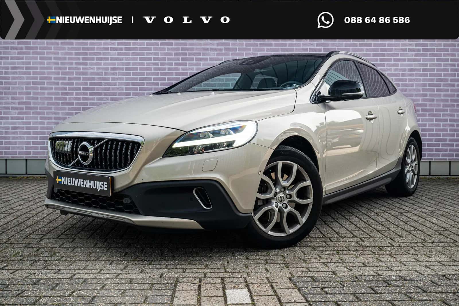 Volvo V40 (2019) — foto 1