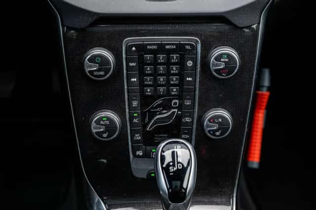 Volvo V40 (2019) thumbnail 12