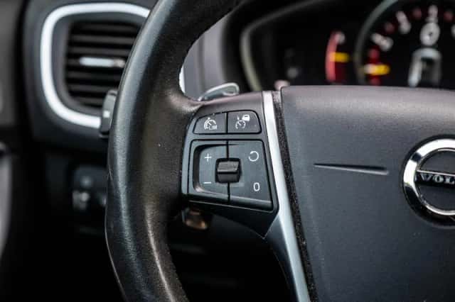 Volvo V40 (2019) thumbnail 25