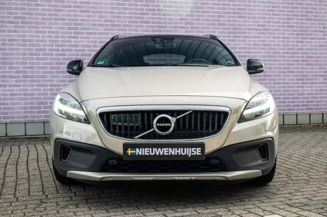 Volvo V40 (2019) thumbnail 9