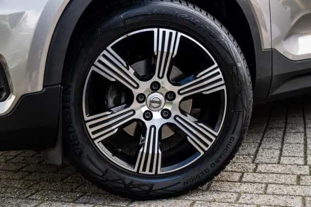 Volvo XC40 (2020) thumbnail 31