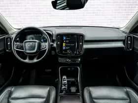 Volvo XC40 thumbnail 6