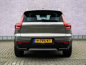 Volvo XC40 thumbnail 10