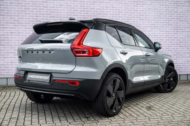 Volvo EX40 (2026) thumbnail 2