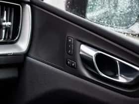 Volvo XC60 thumbnail 24