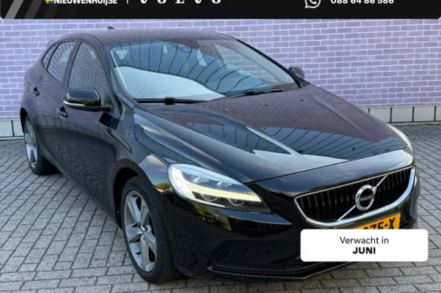 Volvo V40 (2016) thumbnail 1