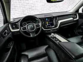 Volvo XC60 (2021) thumbnail 11