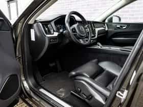 Volvo XC60 (2021) thumbnail 16