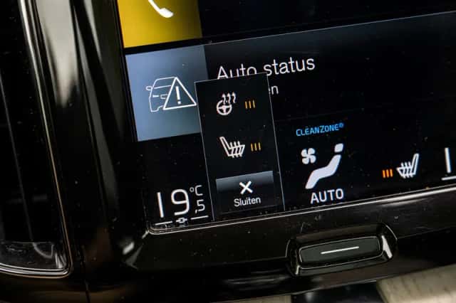 Volvo XC60 (2021) thumbnail 22