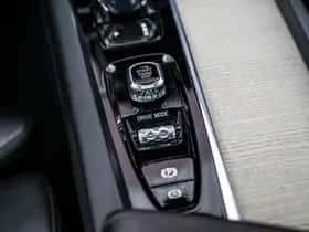 Volvo XC60 (2021) thumbnail 23