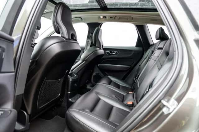 Volvo XC60 (2021) thumbnail 8