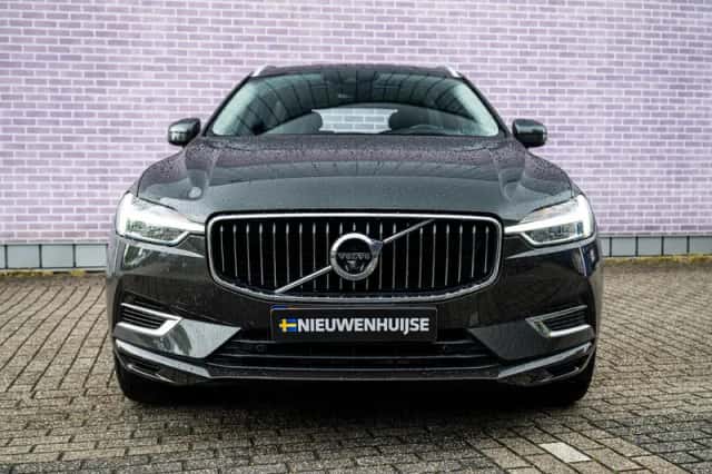 Volvo XC60 (2021) thumbnail 9