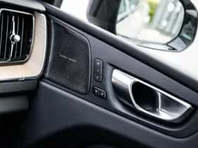 Volvo XC60 thumbnail 26