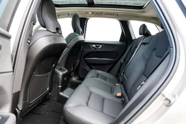 Volvo XC60 (2025) thumbnail 8