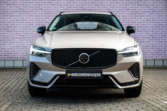 Volvo XC60 (2025) thumbnail 9