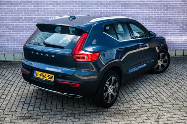 Volvo XC40 (2018) thumbnail 15