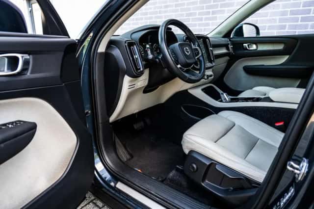 Volvo XC40 (2018) thumbnail 16