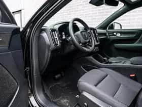 Volvo EX40 thumbnail 17