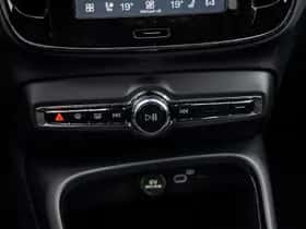 Volvo EX40 thumbnail 23