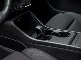 Volvo EX40 thumbnail 33
