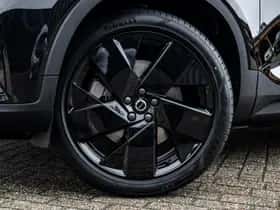 Volvo EX40 thumbnail 37