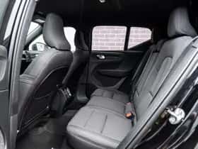 Volvo EX40 thumbnail 8