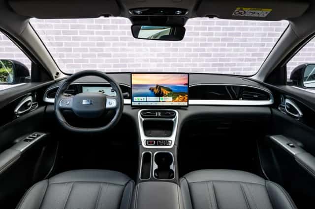 Geely E2 (2026) thumbnail 5