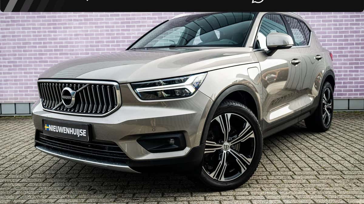 Volvo XC40 — foto 1