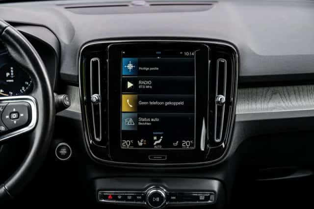 Volvo XC40 (2021) thumbnail 12