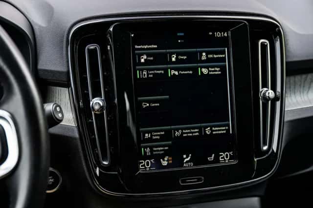 Volvo XC40 (2021) thumbnail 19