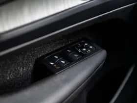 Volvo XC40 thumbnail 23