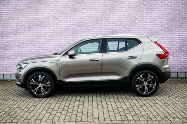 Volvo XC40 (2021) thumbnail 4